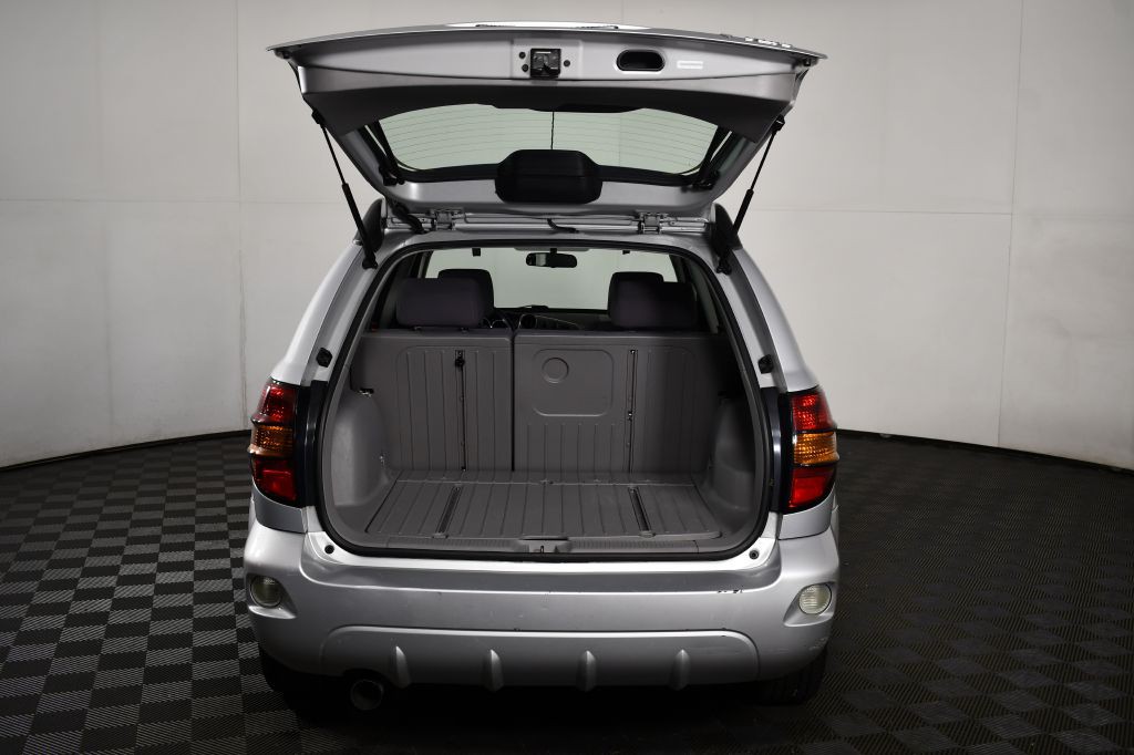 2005 Pontiac Vibe Image 13