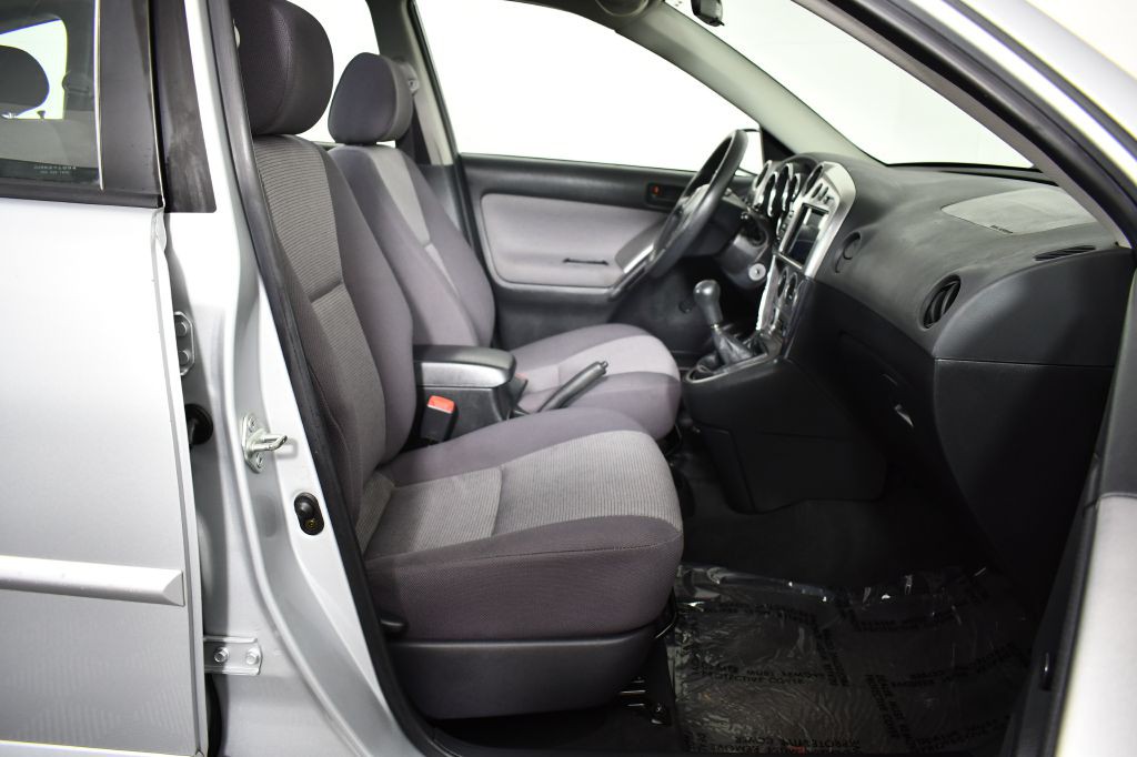 2005 Pontiac Vibe Image 21