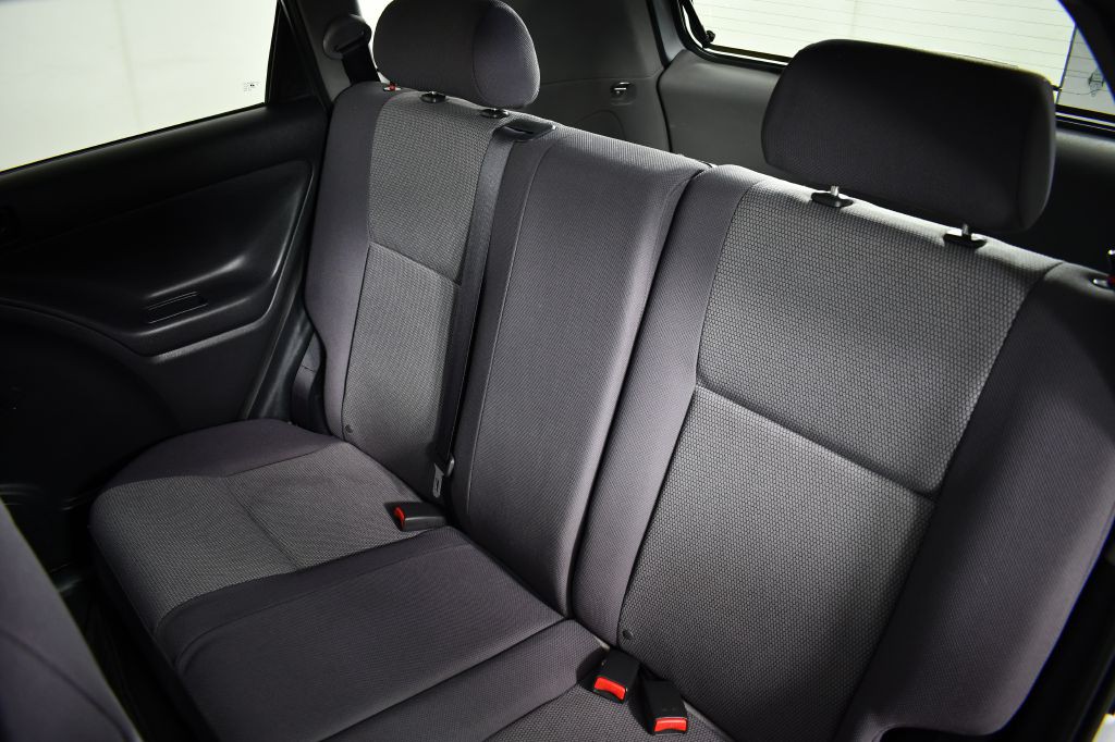 2005 Pontiac Vibe Image 24