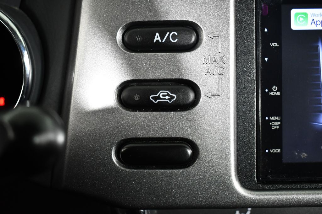 2005 Pontiac Vibe Image 31