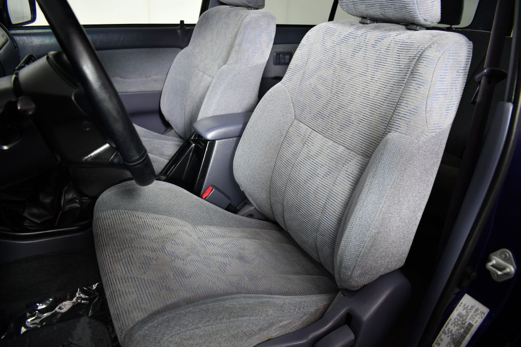 1999 Toyota 4Runner Image 23