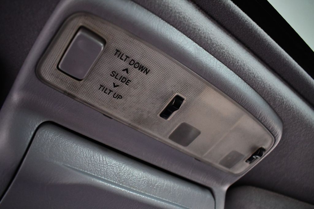 1999 Toyota 4Runner Image 30