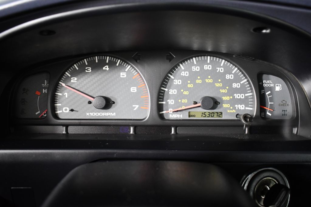 1999 Toyota 4Runner Image 32
