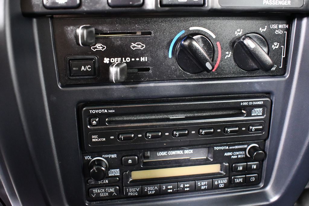 1999 Toyota 4Runner Image 35