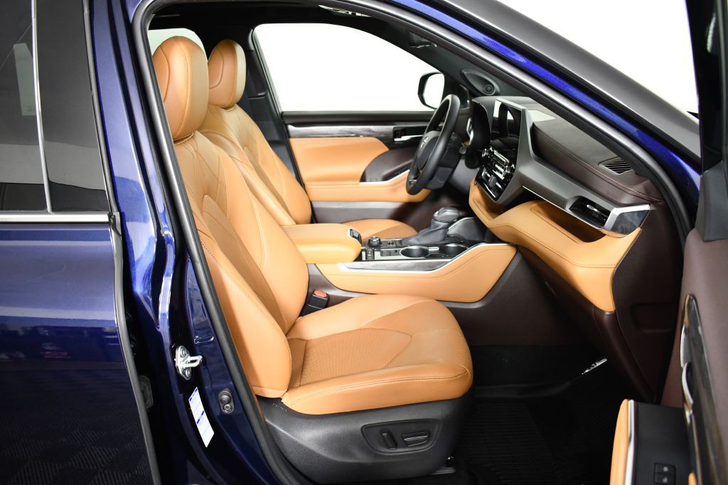 2020 Toyota Highlander Image 19