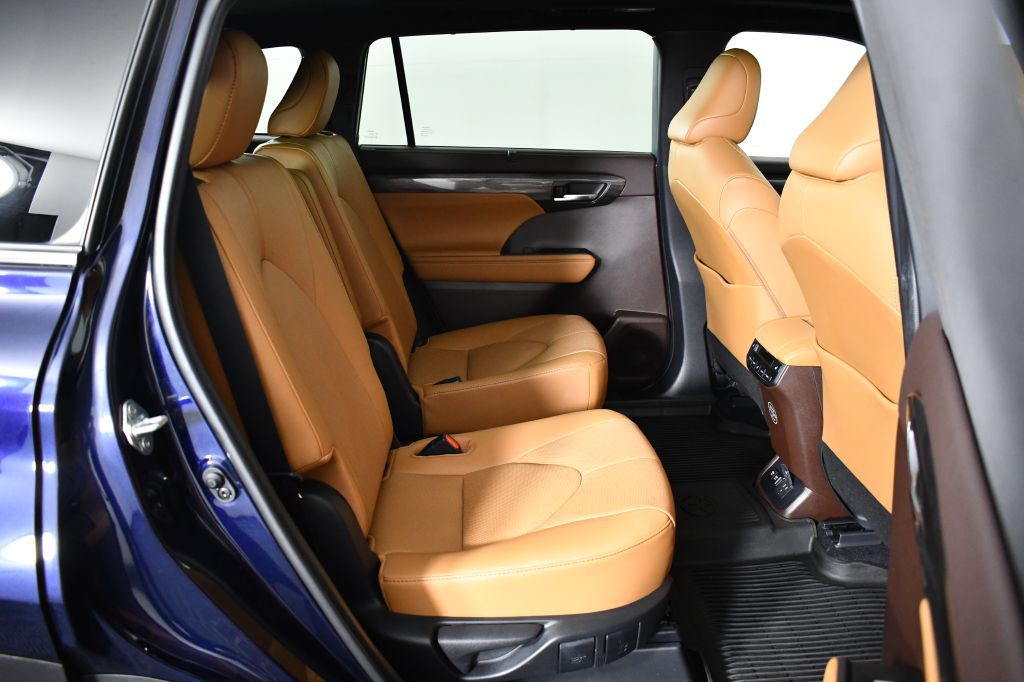 2020 Toyota Highlander Image 22