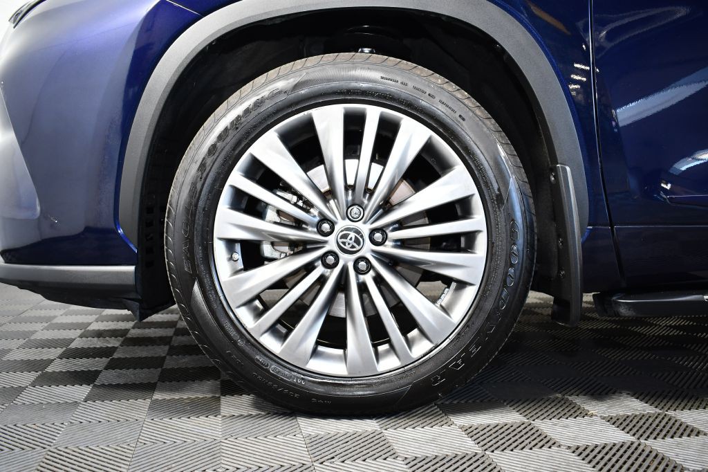 2020 Toyota Highlander Image 48