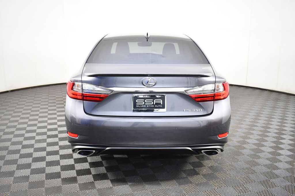 2016 Lexus ES Image 8