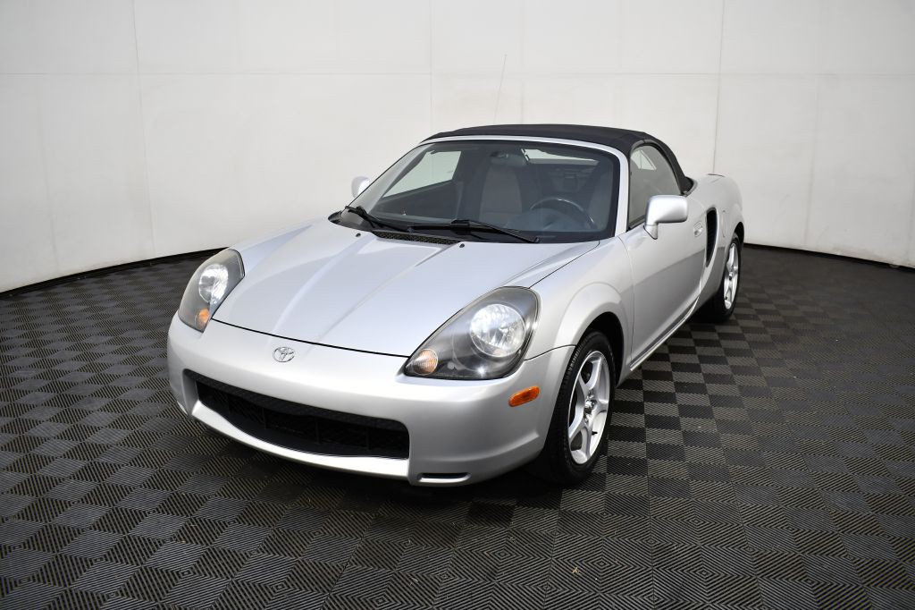 2000 Toyota MR2 Image 1