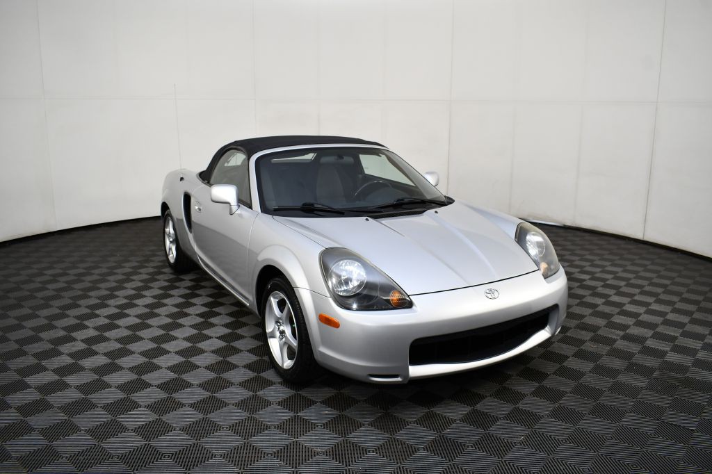2000 Toyota MR2 Image 3