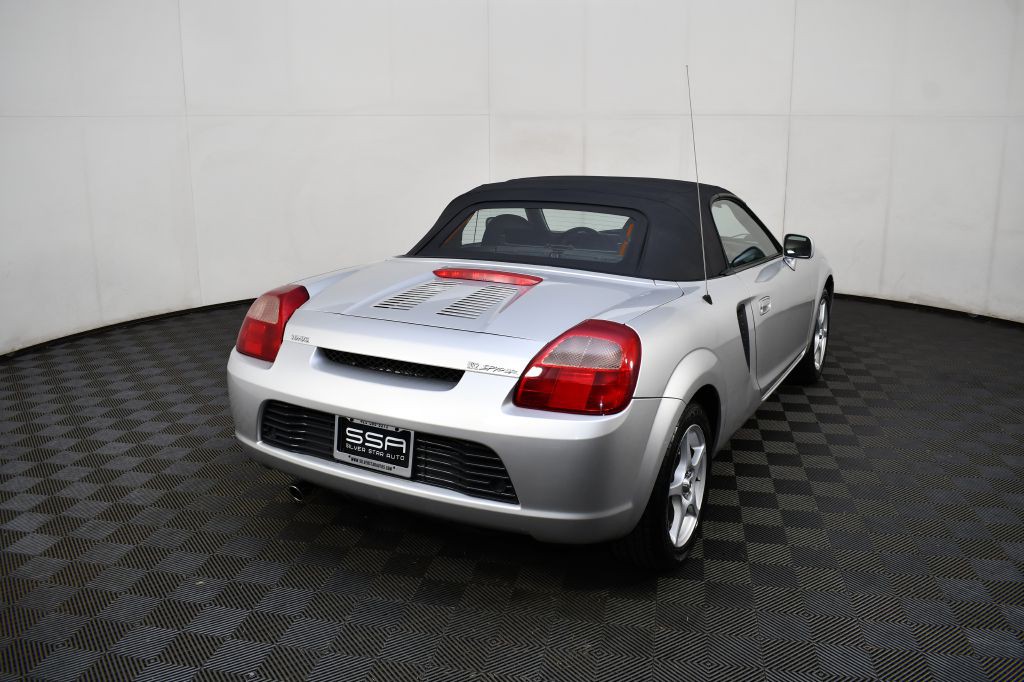 2000 Toyota MR2 Image 7