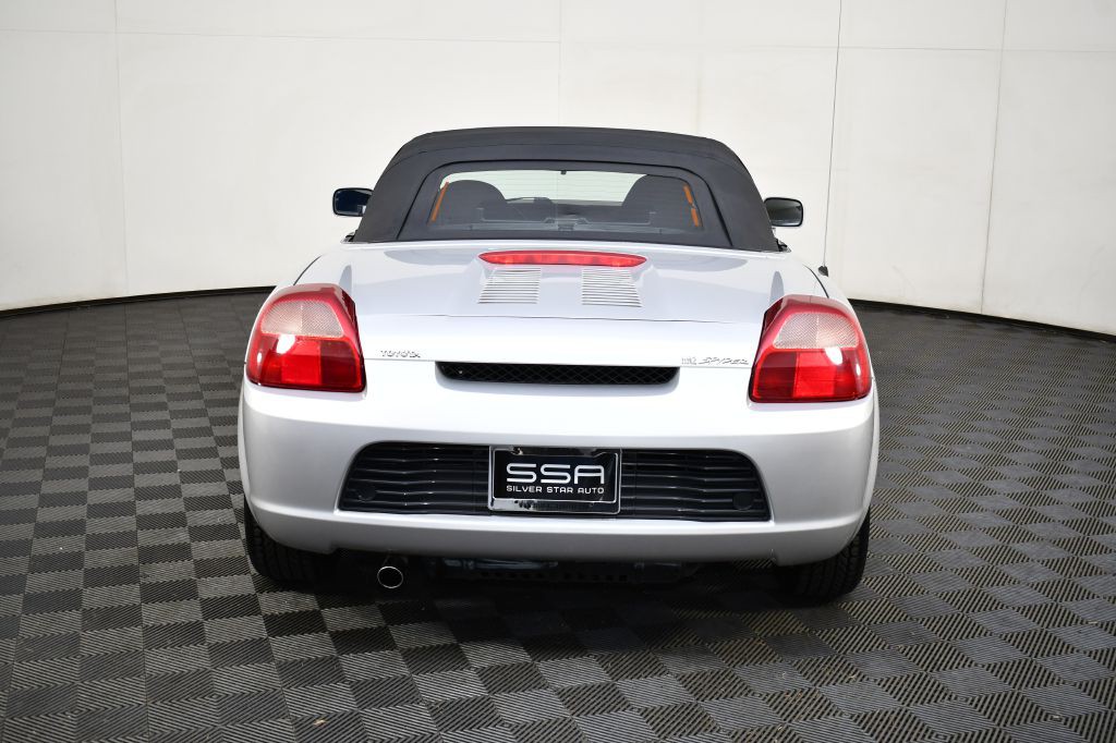 2000 Toyota MR2 Image 20
