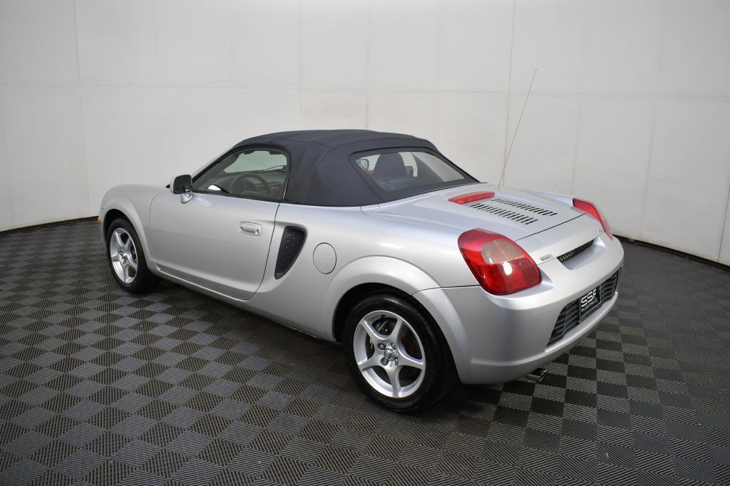 2000 Toyota MR2 Image 22