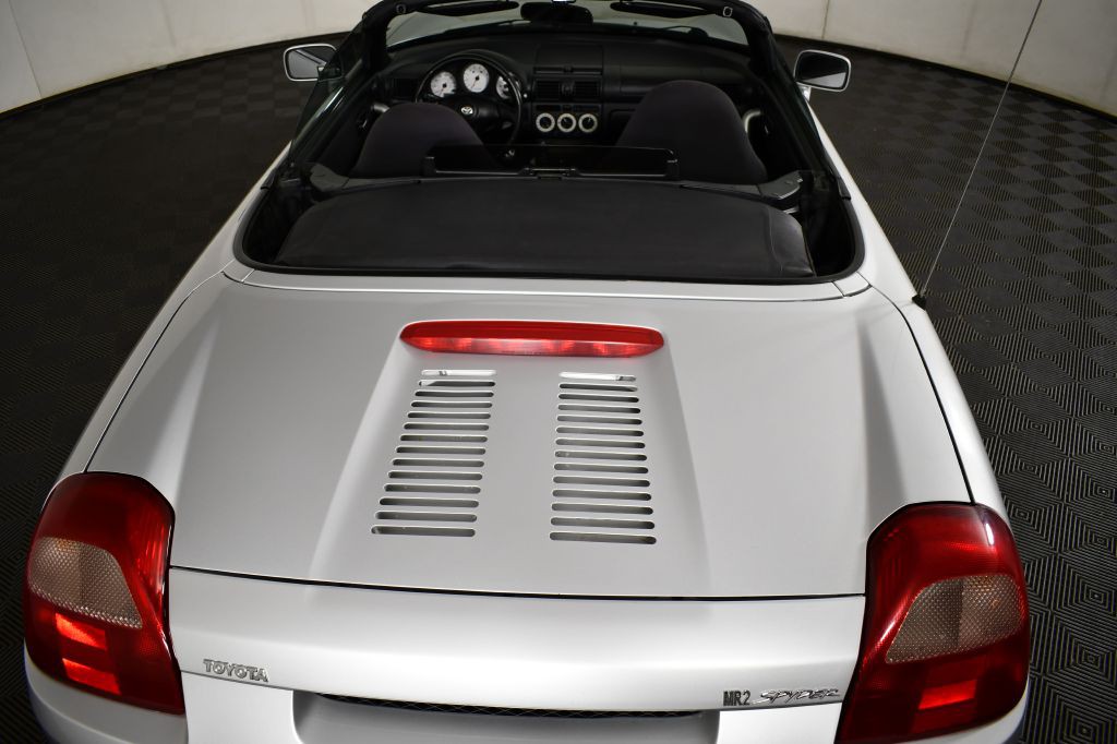 2000 Toyota MR2 Image 23