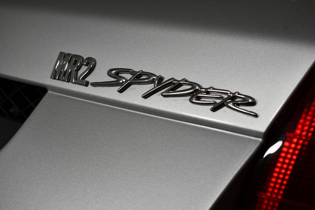 2000 Toyota MR2 Image 34