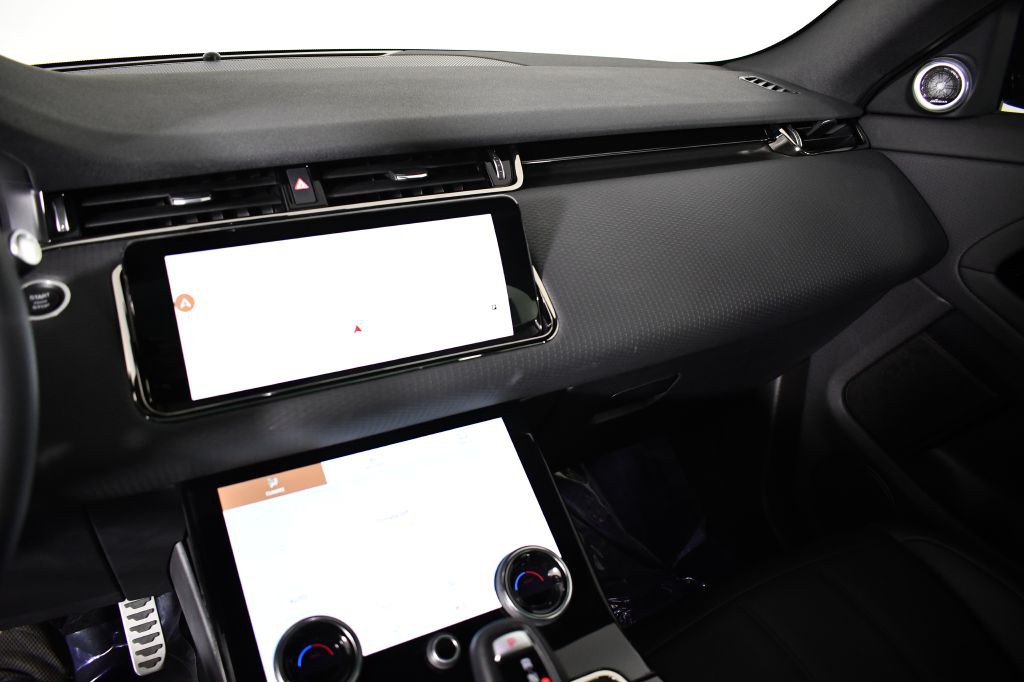 2023 Land Rover Range Rover Evoque Image 31