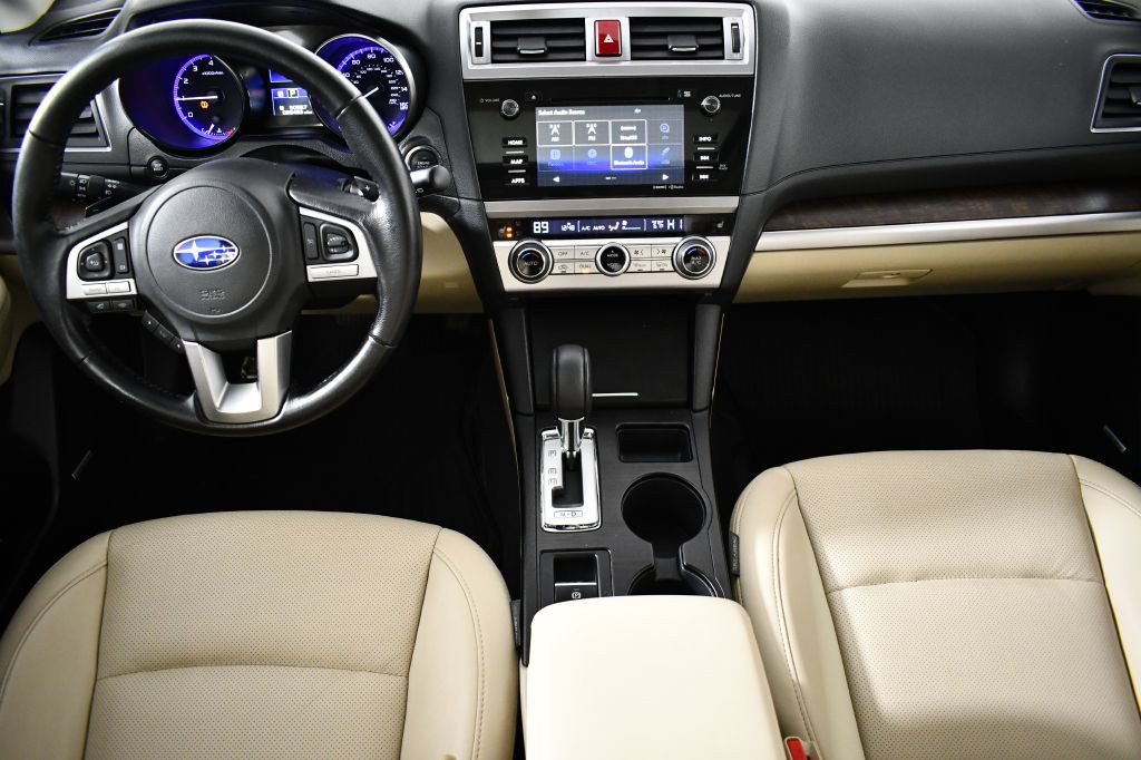 2015 Subaru Outback Image 11
