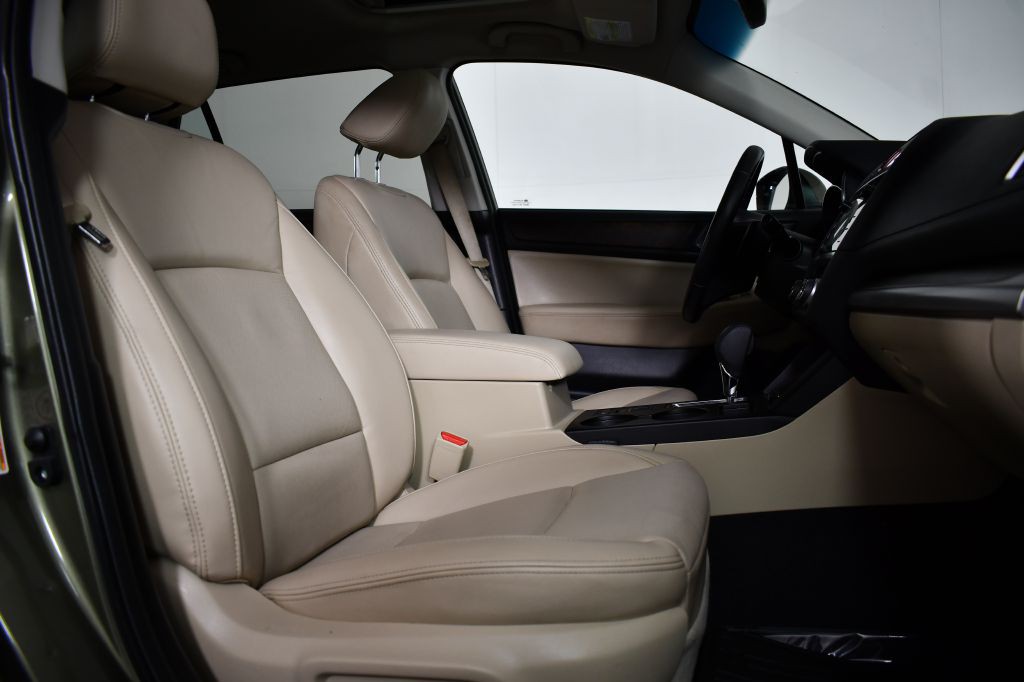2015 Subaru Outback Image 14