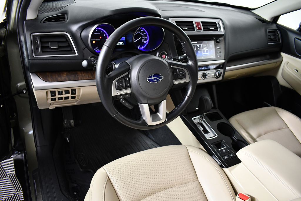 2015 Subaru Outback Image 18
