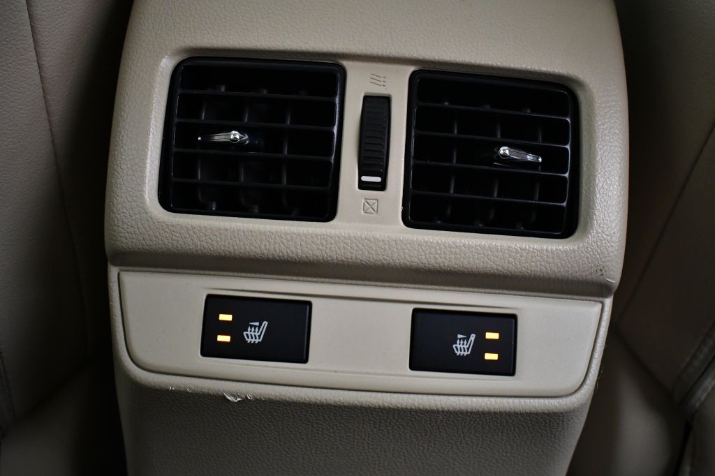 2015 Subaru Outback Image 19