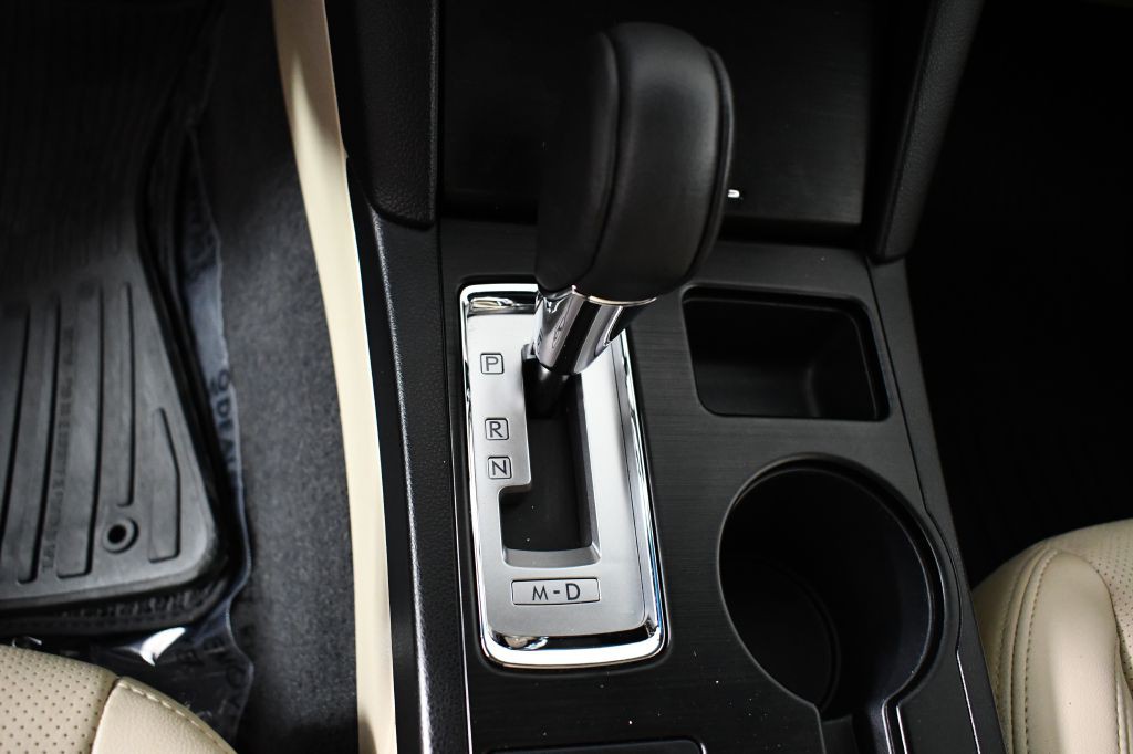2015 Subaru Outback Image 28