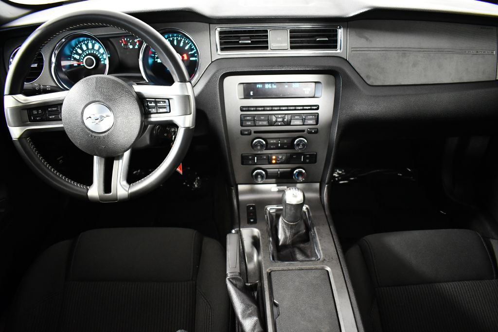 2014 Ford Mustang Image 15