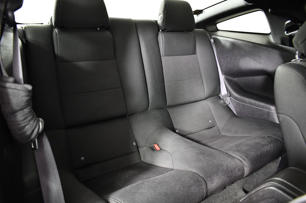 2014 Ford Mustang Image 17
