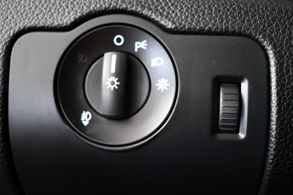 2014 Ford Mustang Image 21