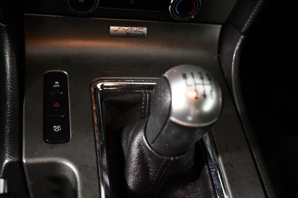 2014 Ford Mustang Image 26