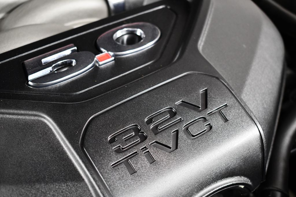 2014 Ford Mustang Image 31