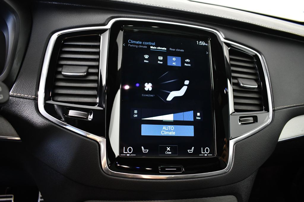2020 Volvo XC90 Image 29