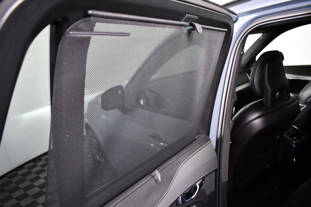 2020 Volvo XC90 Image 38