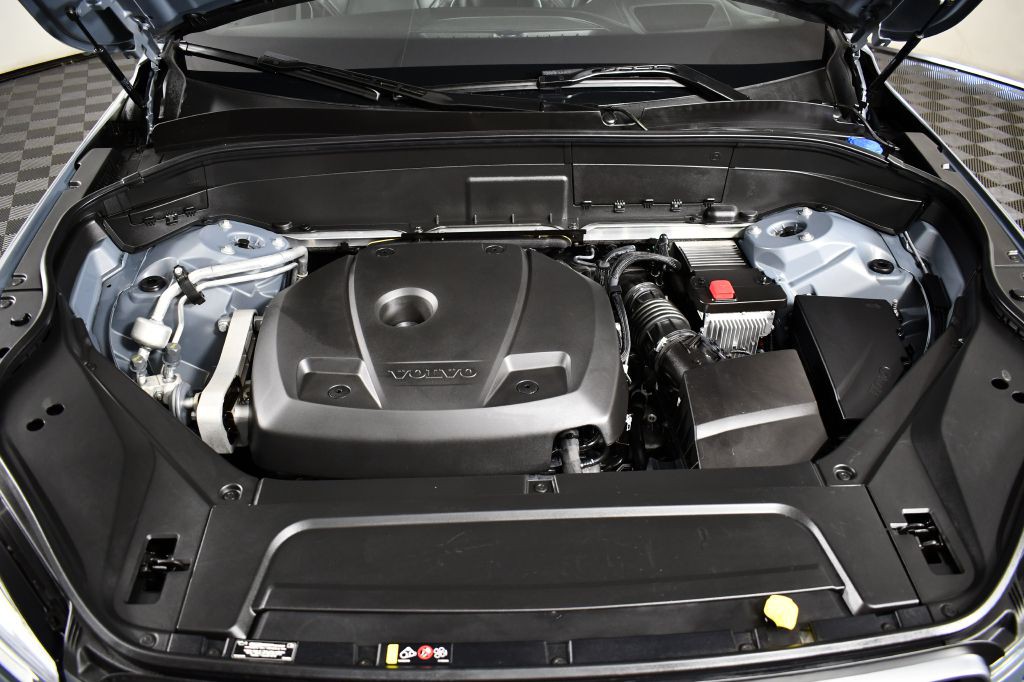 2020 Volvo XC90 Image 43
