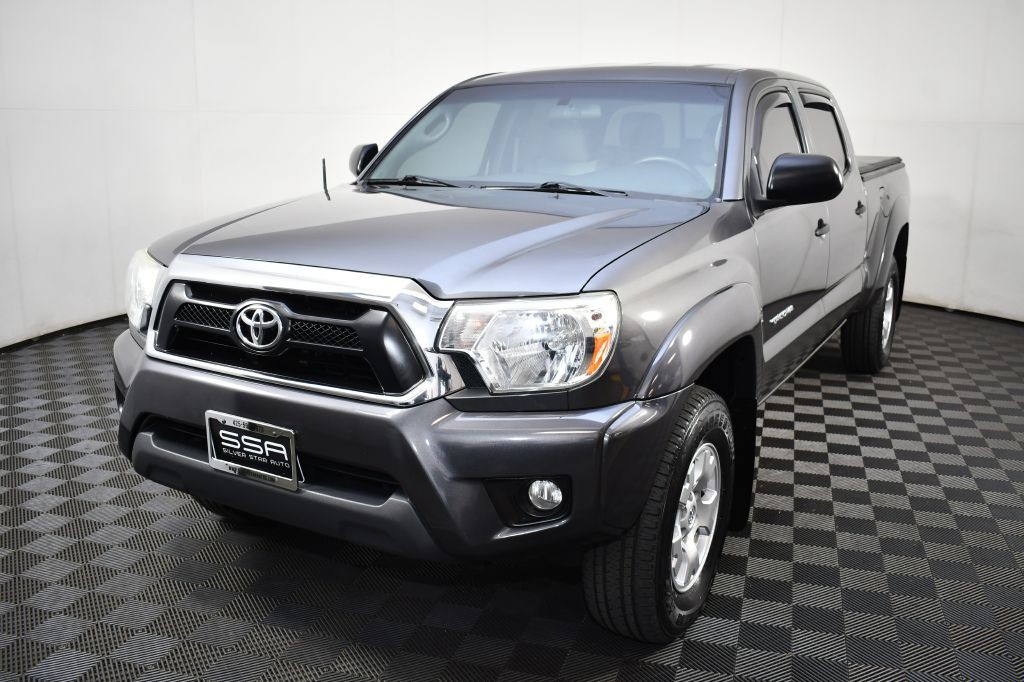 2015 Toyota Tacoma Image 1