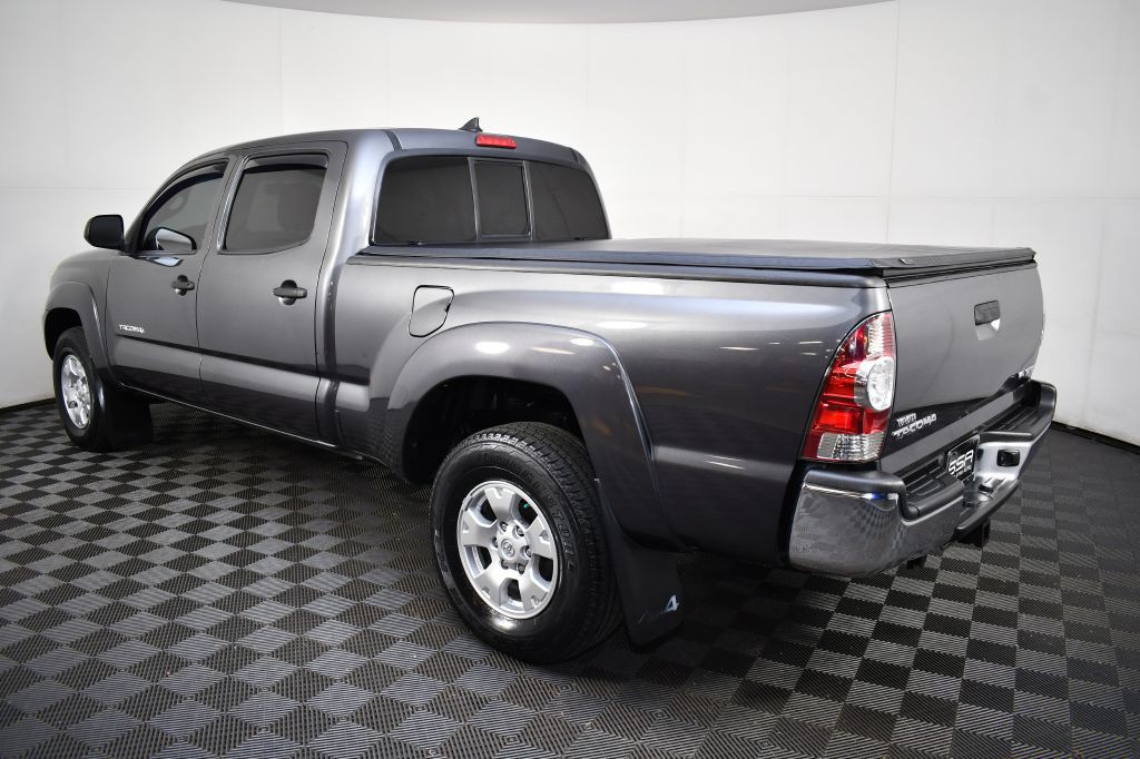 2015 Toyota Tacoma Image 9