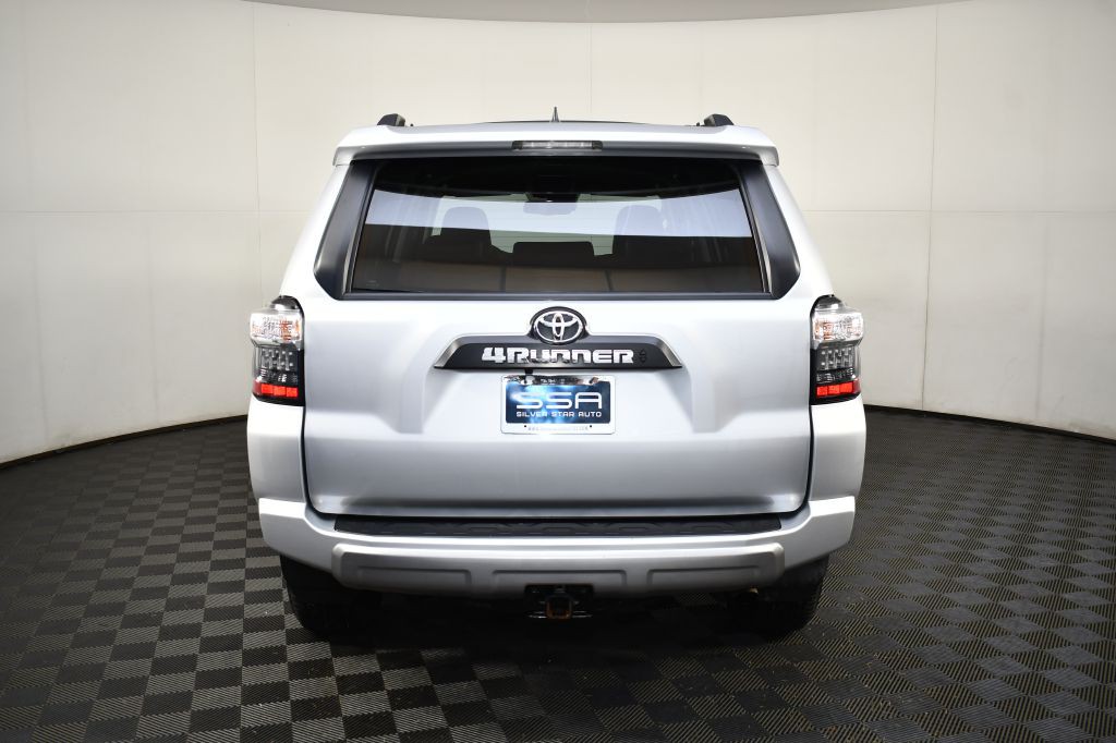 2020 Toyota 4Runner Image 8