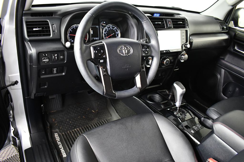 2020 Toyota 4Runner Image 24