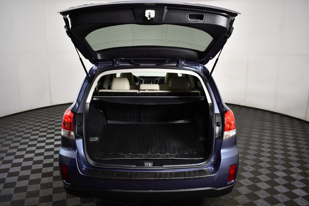 2014 Subaru Outback Image 12