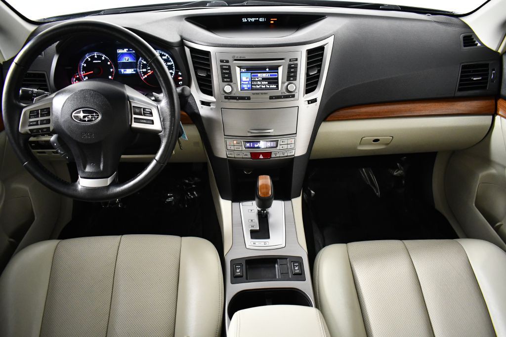2014 Subaru Outback Image 13