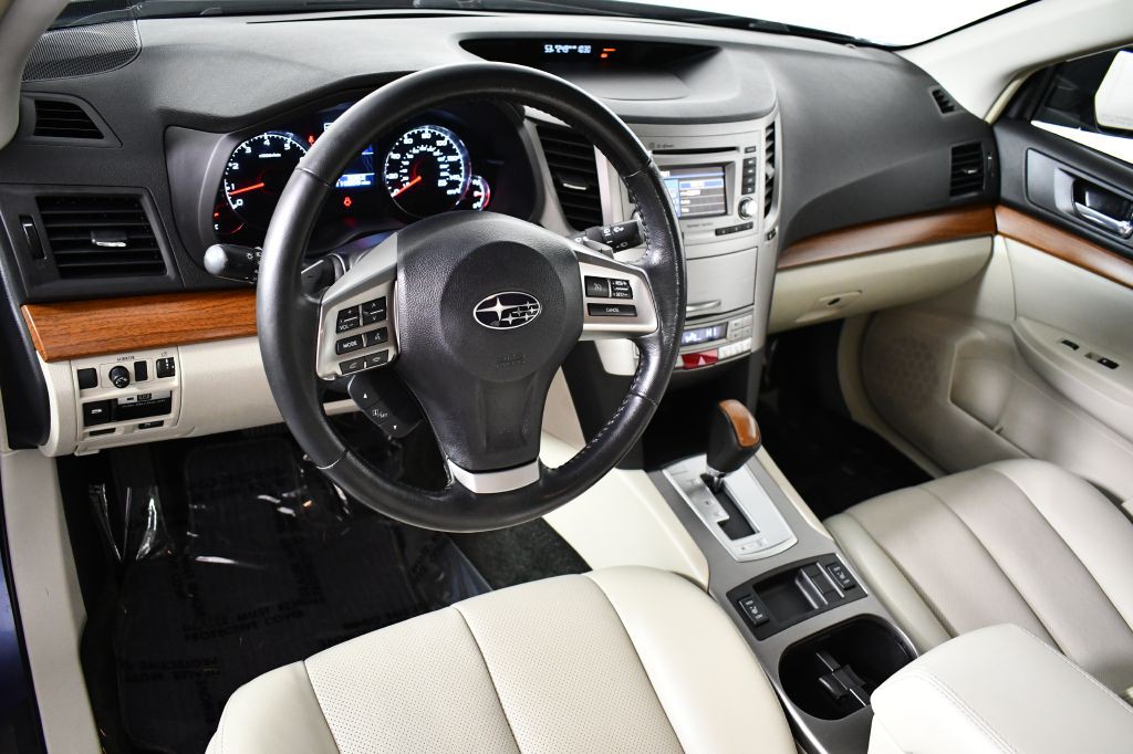 2014 Subaru Outback Image 19
