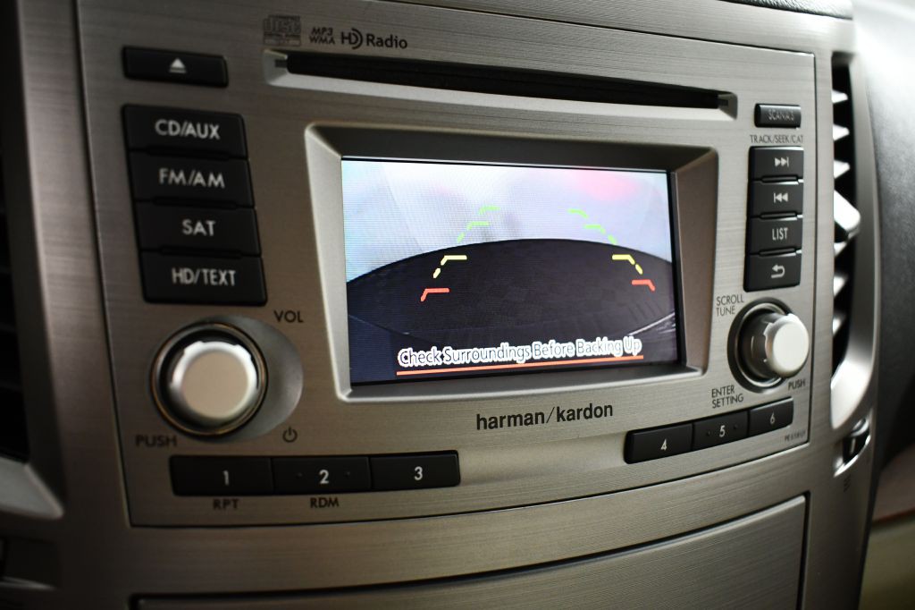 2014 Subaru Outback Image 21