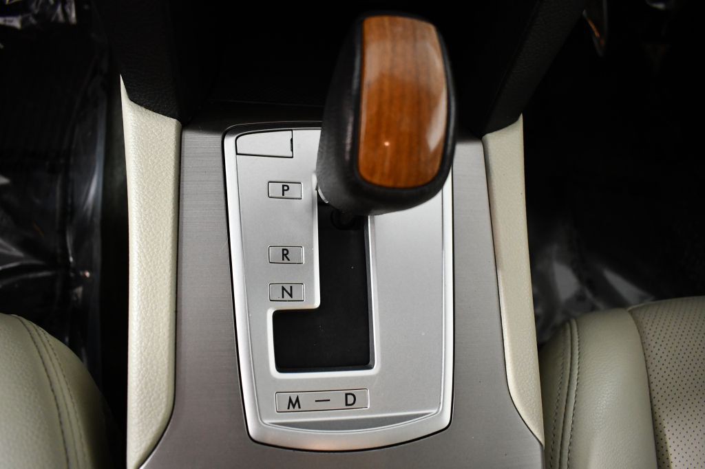 2014 Subaru Outback Image 29