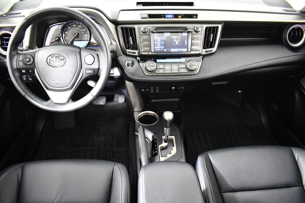2015 Toyota Rav4 Image 13