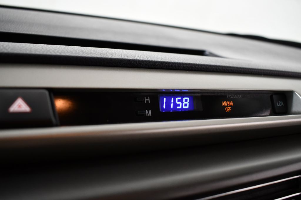 2015 Toyota Rav4 Image 24