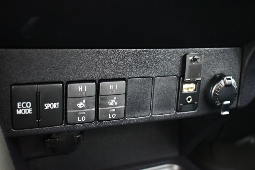 2015 Toyota Rav4 Image 30