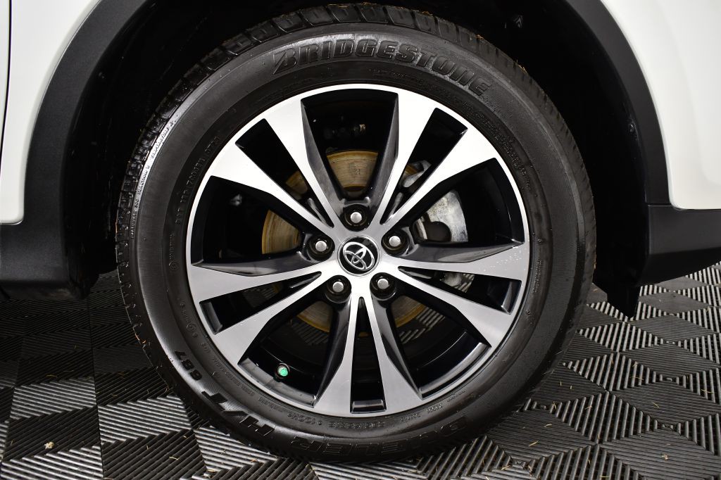 2015 Toyota Rav4 Image 40