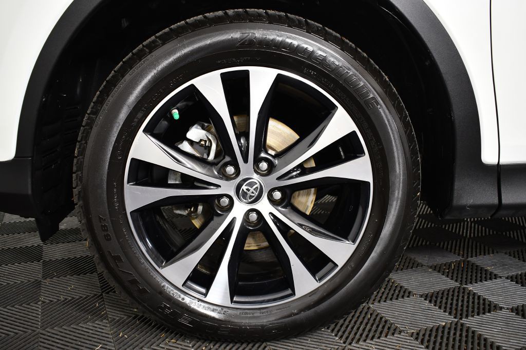 2015 Toyota Rav4 Image 42