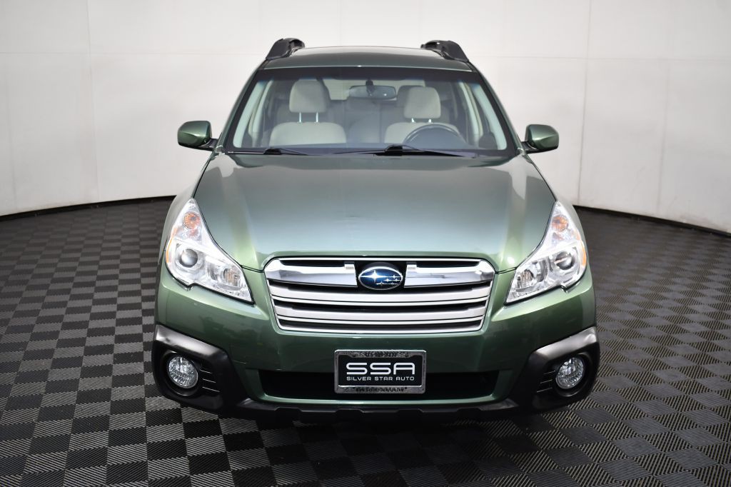 2013 Subaru Outback Image 2