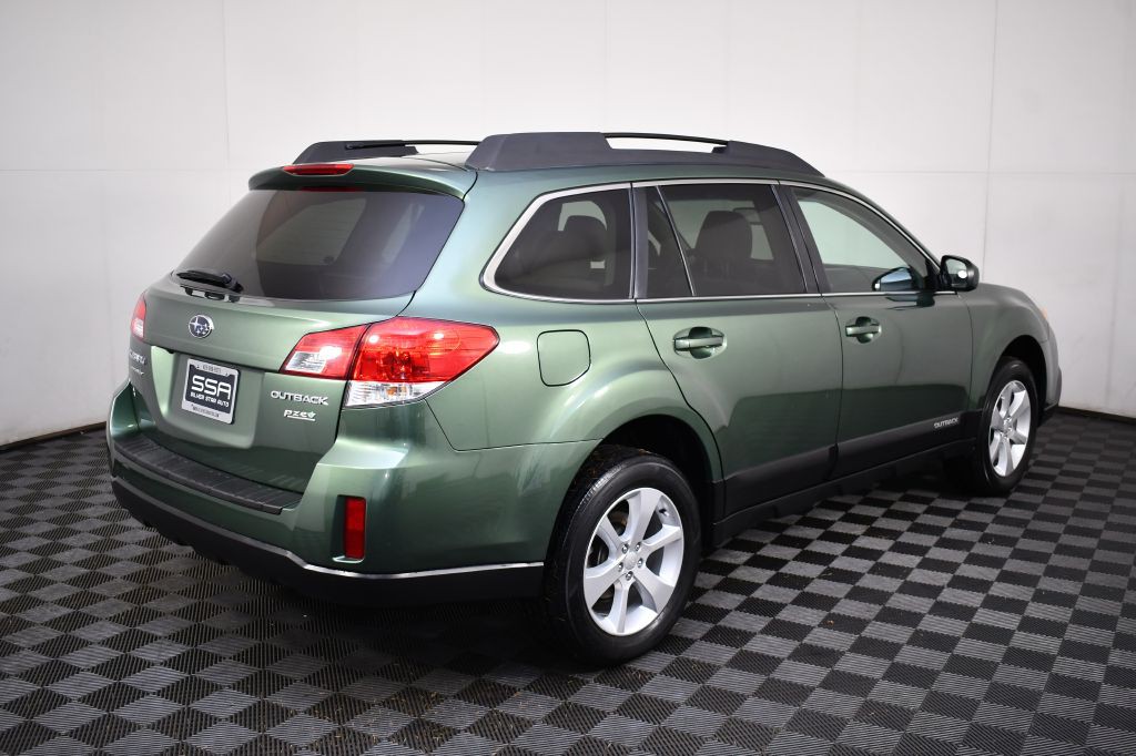 2013 Subaru Outback Image 6