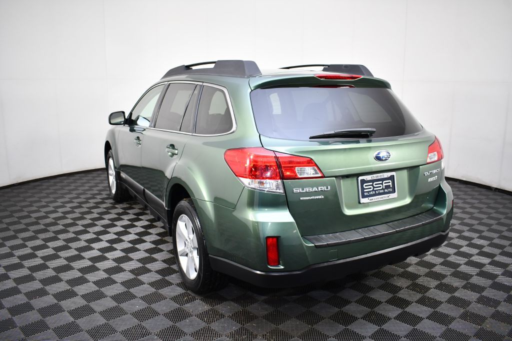 2013 Subaru Outback Image 8